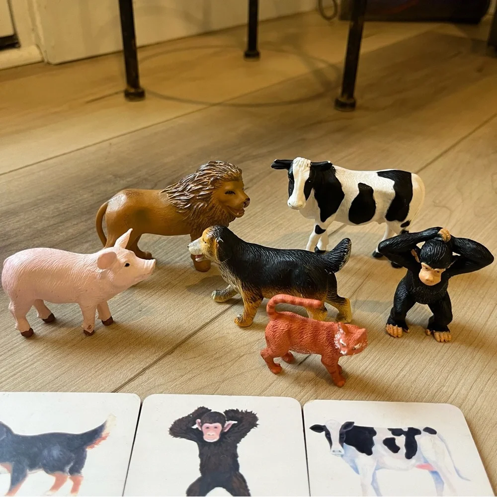 Lovevery Toddler Animal Sort & Match Montessori-Inspired Play Kit Complete - Picture 2 of 6